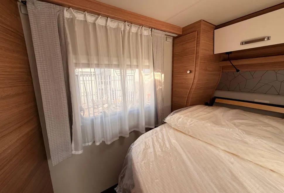Weinsberg Motorhomes  CaraSuite 700 DX 2026