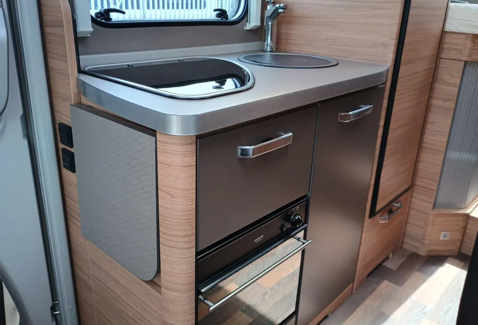 Weinsberg Motorhomes  CaraCompact 600 MEG Pepper 2023