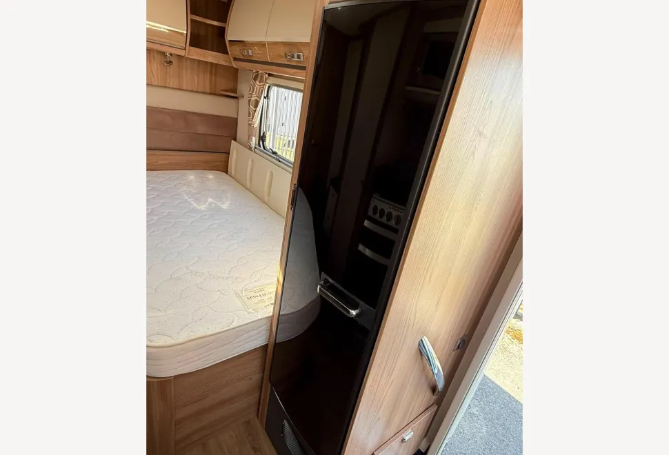 Swift Campervans  Bessacarr 584 2018