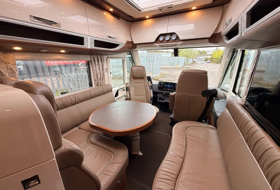 Carthago Motorhomes  Chic e-line I 64 XL QB 2023