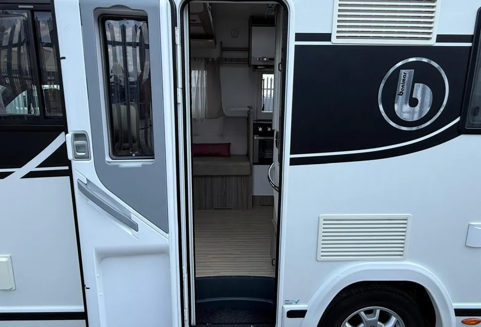 Benimar Motorhomes  Tessoro 487 2021