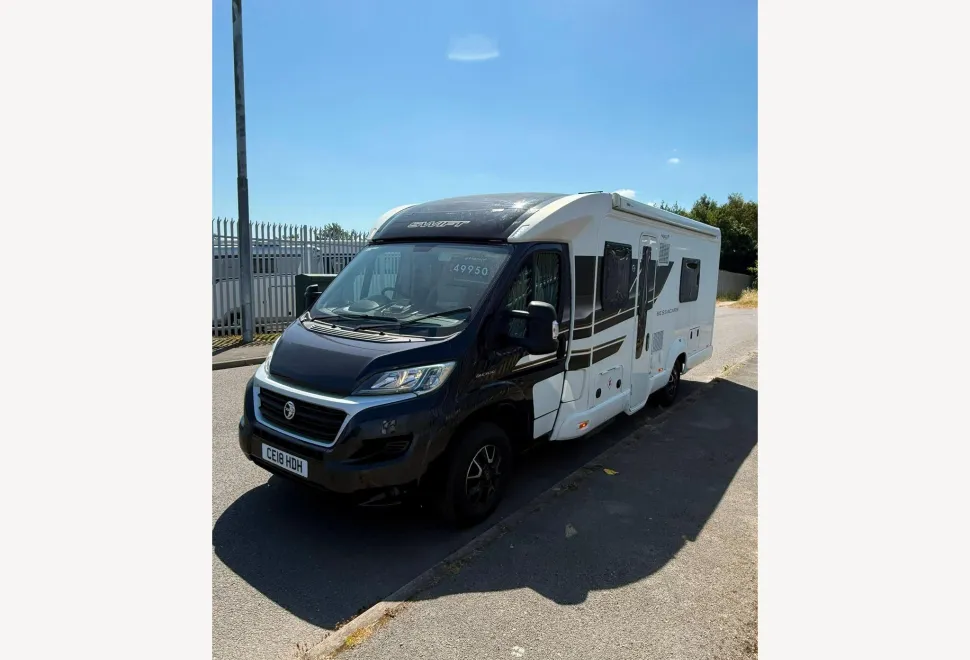 Swift Campervans  Bessacarr 584 2018