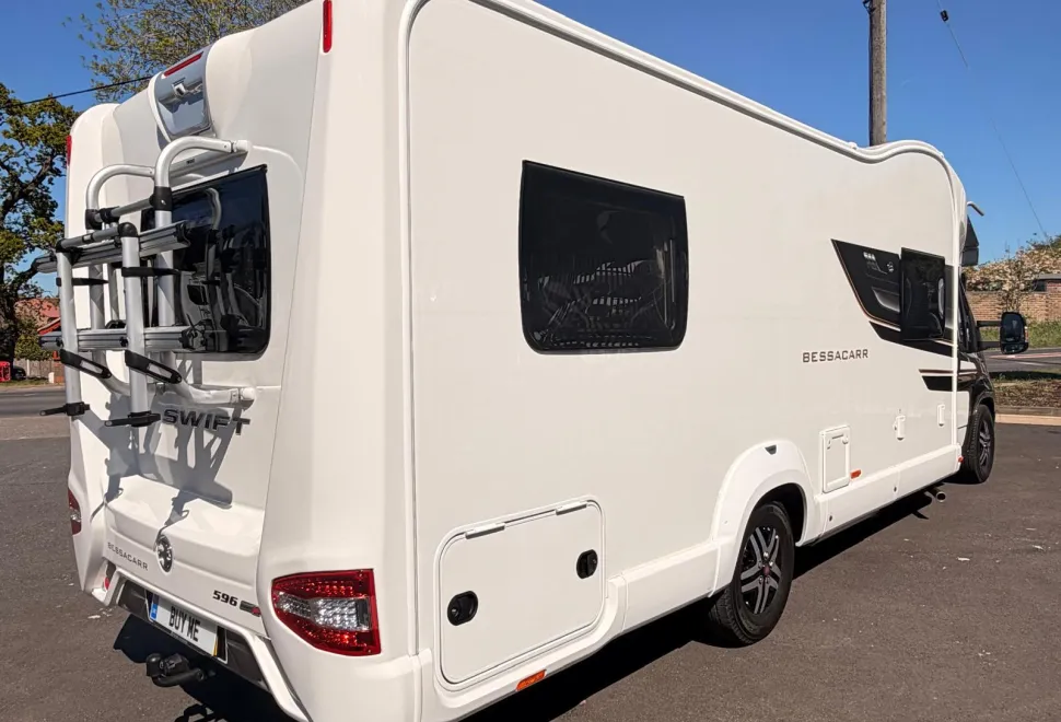Swift Motorhomes  Bessacarr 596 6 Berth 6 Belted Automatic Motorhome 2018