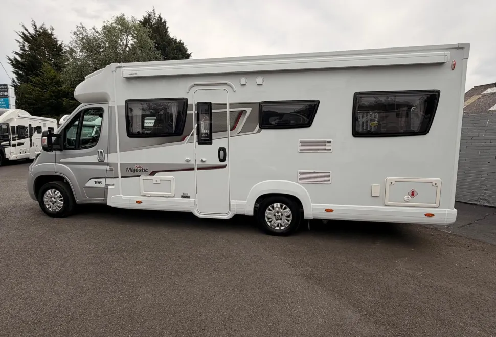 Elddis Motorhomes  Majestic 196 6 Berth Motorhome 2021