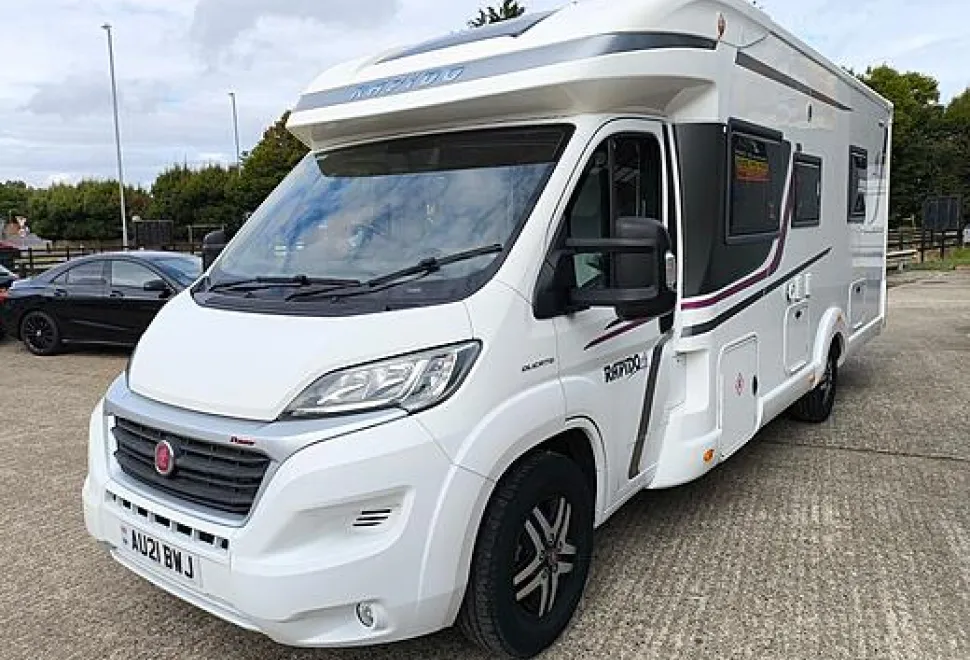 Rapido  665 F (Automatic) 2021