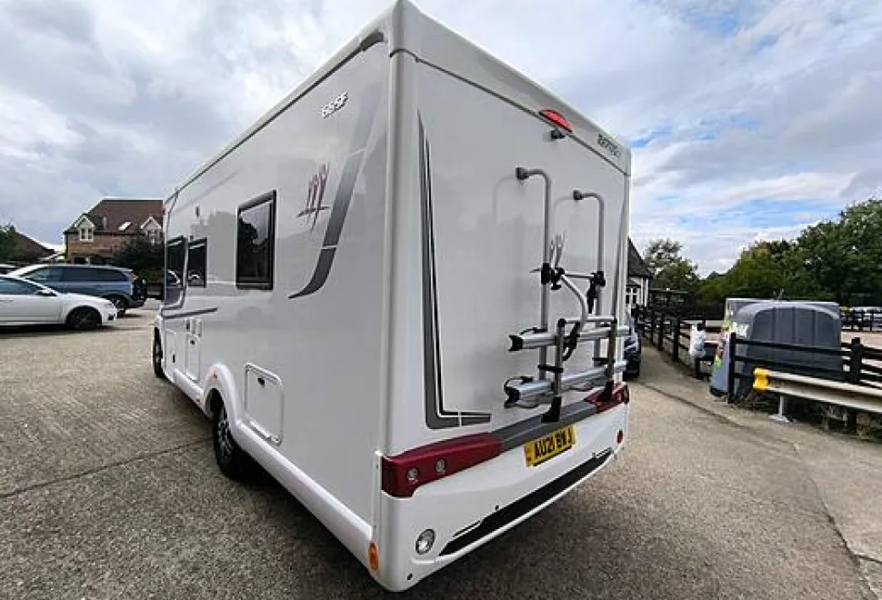 Rapido  665 F (Automatic) 2021