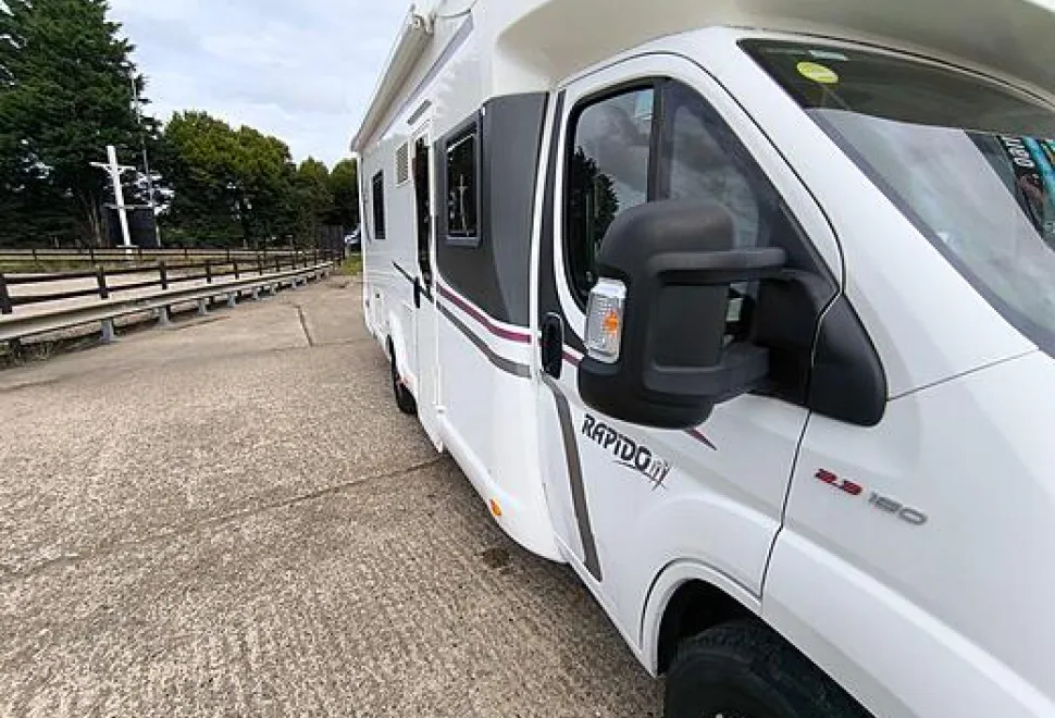 Rapido  665 F (Automatic) 2021