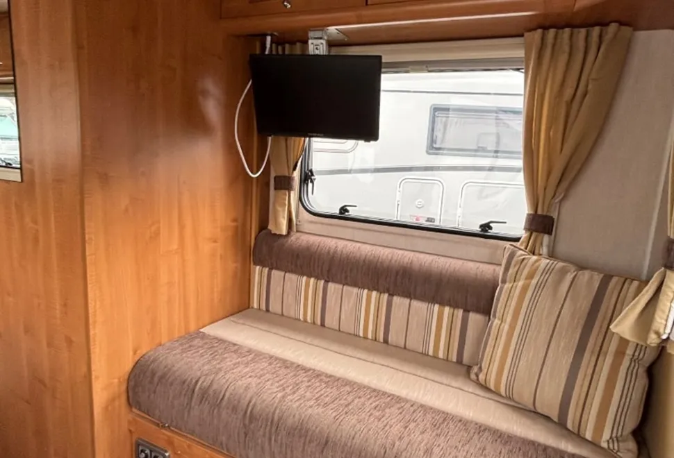 Autotrail Tribute T-720 Sport 2012