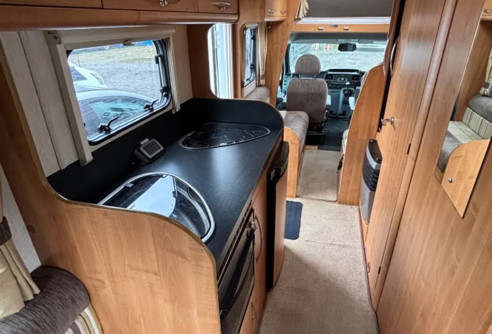 Autotrail Tribute T-720 Sport 2012
