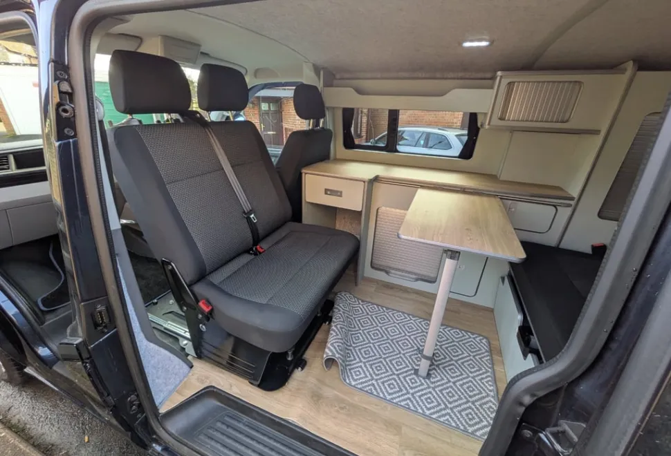 Volkswagen T6.1 Transporter T28 Highline DSG SWB 2021