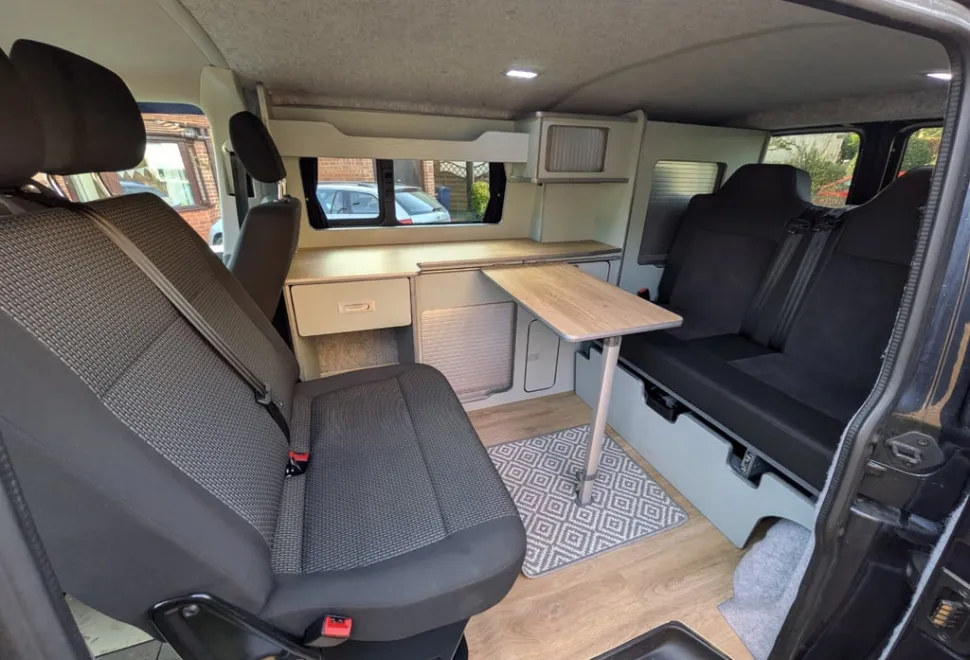 Volkswagen T6.1 Transporter T28 Highline DSG SWB 2021
