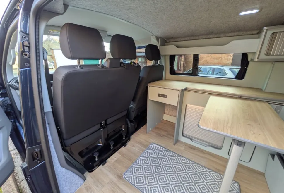 Volkswagen T6.1 Transporter T28 Highline DSG SWB 2021