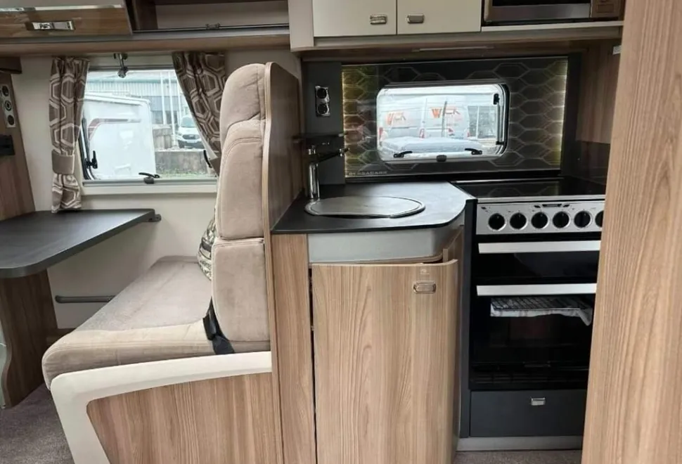 Swift Bessacarr 584 2019
