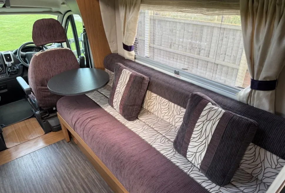 Auto-Trail Comanche 2012