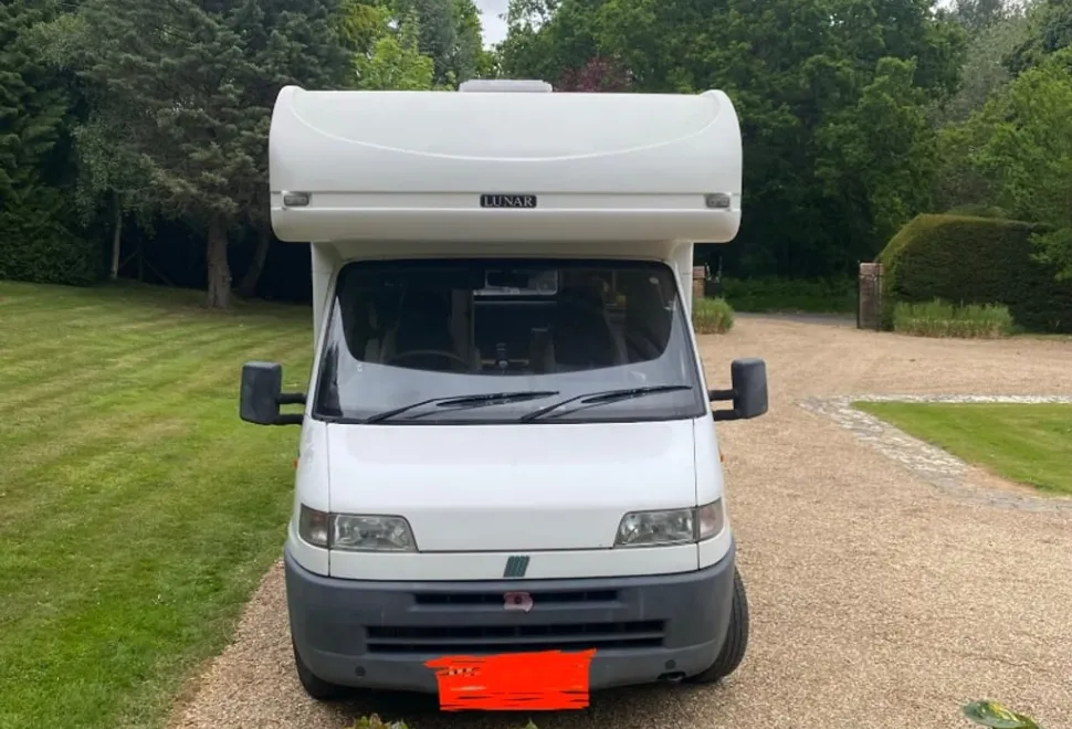 Lunar Roadstar 570L 1999