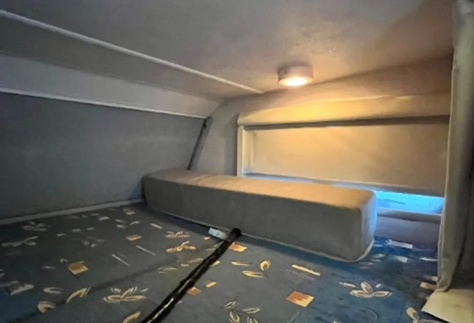 Elddis eldis 4 berth 2005