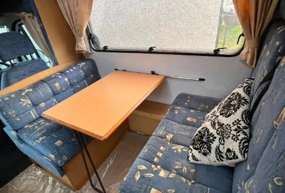 Elddis eldis 4 berth 2005
