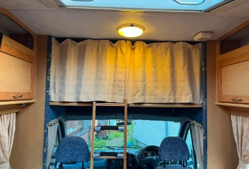 Elddis eldis 4 berth 2005