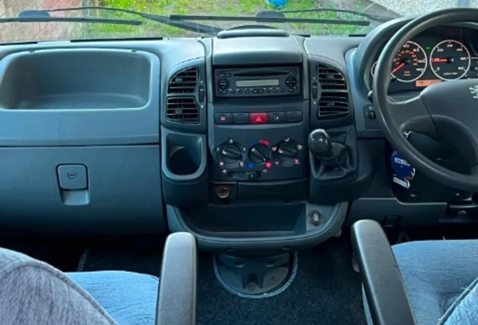 Elddis eldis 4 berth 2005