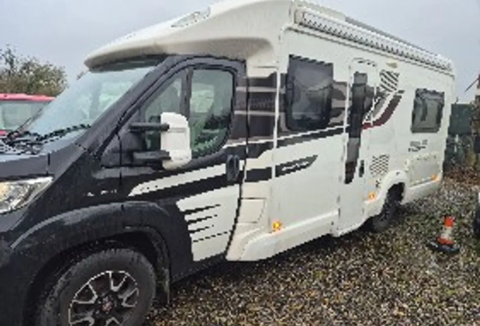 Swift Bolero 682 FB Black Edition 2015