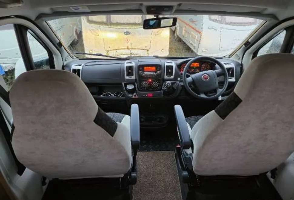 Swift Bolero 682 FB Black Edition 2015