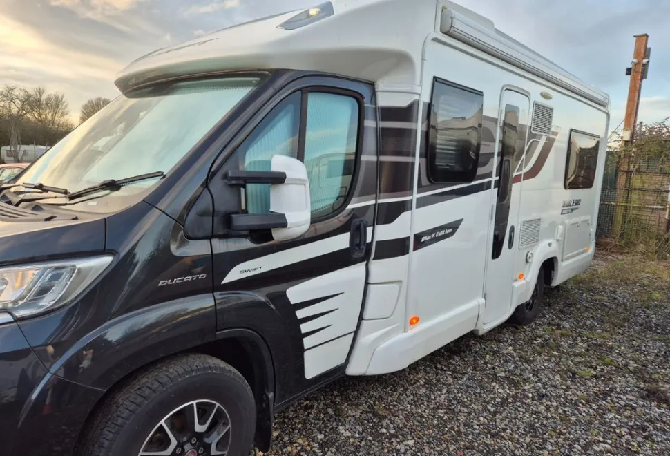 Swift Bolero 682 FB Black Edition 2015