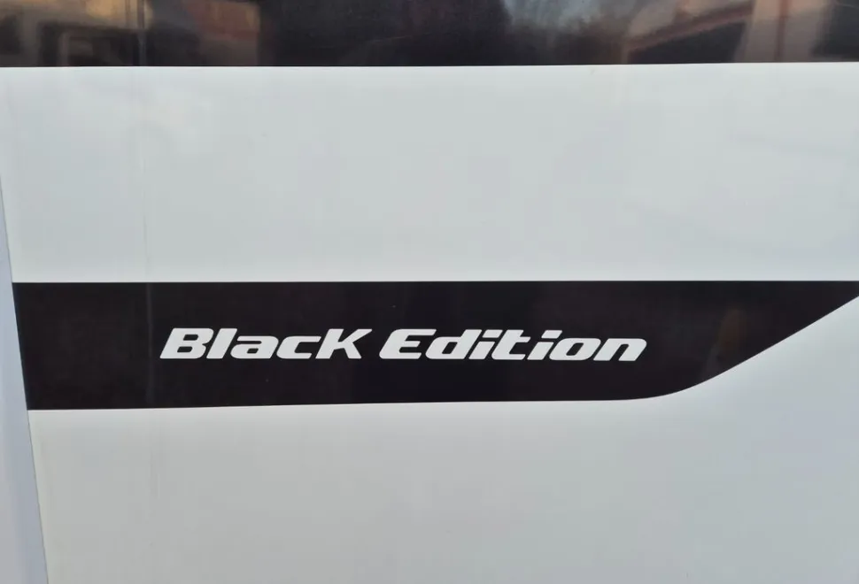 Swift Bolero 682 FB Black Edition 2015