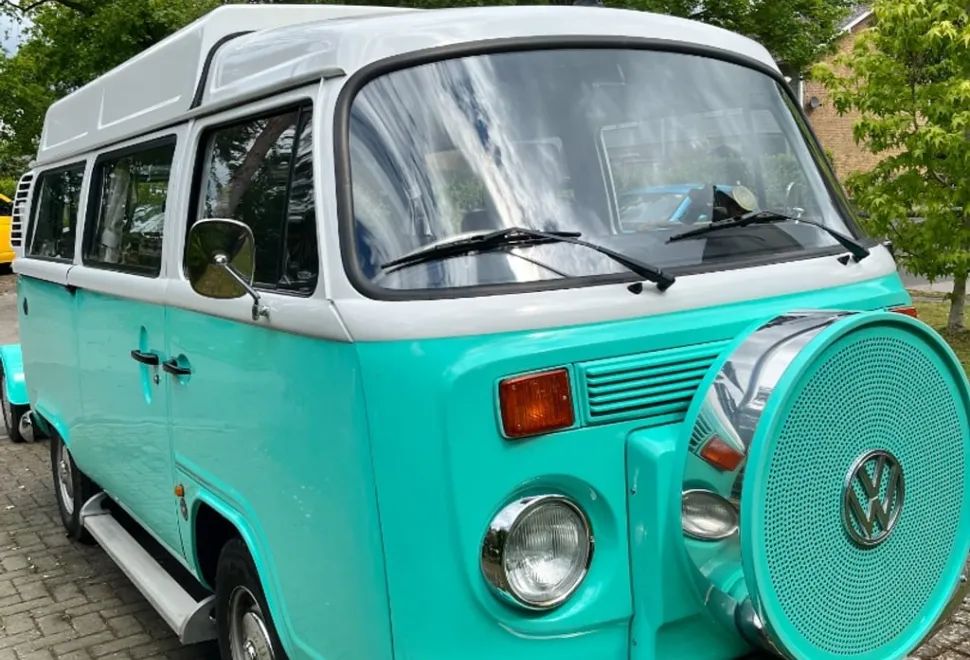 Volkswagen VW DanburyT2 Brazilian Bay 1. 4 Bi- fuel + Matching Dan-Bug Trailer 2015