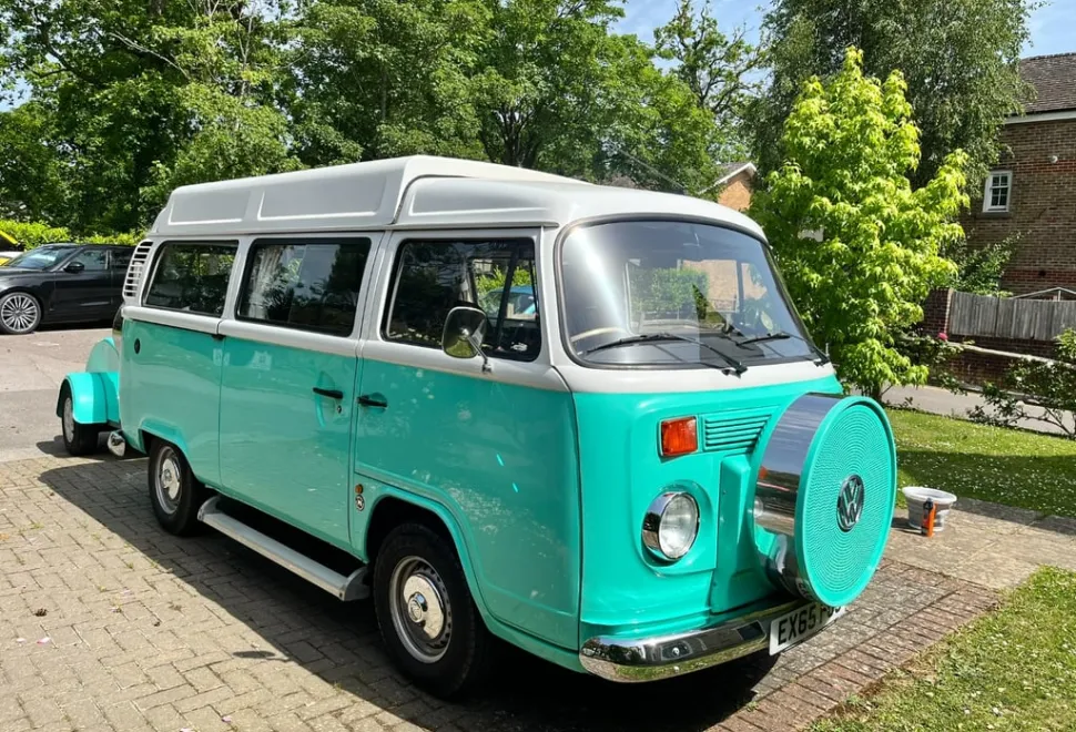 Volkswagen VW DanburyT2 Brazilian Bay 1. 4 Bi- fuel + Matching Dan-Bug Trailer 2015