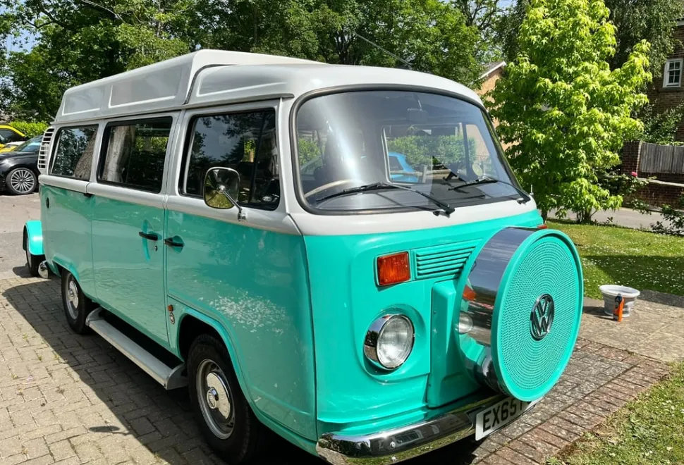 Volkswagen VW DanburyT2 Brazilian Bay 1. 4 Bi- fuel + Matching Dan-Bug Trailer 2015