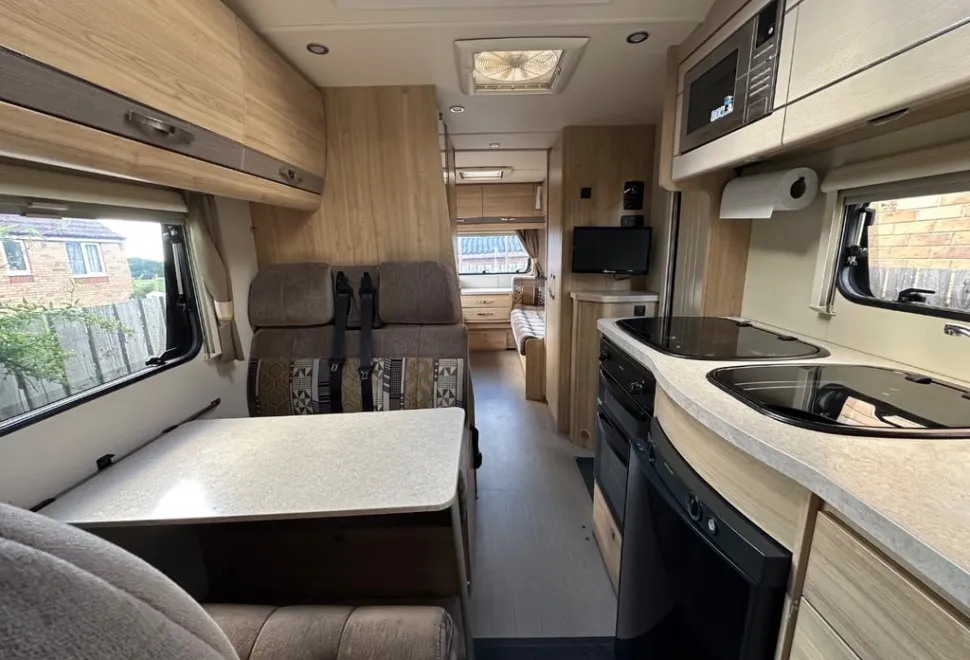 Elddis Autoquest Evolution 180 (Brownhills special with black cab) 2015