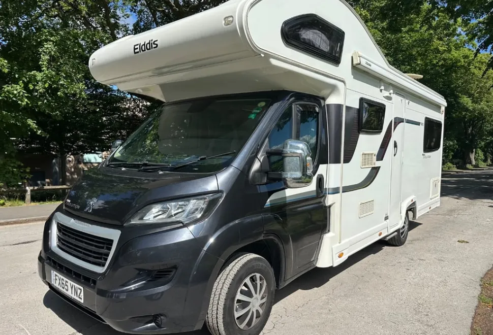 Elddis Autoquest Evolution 180 (Brownhills special with black cab) 2015