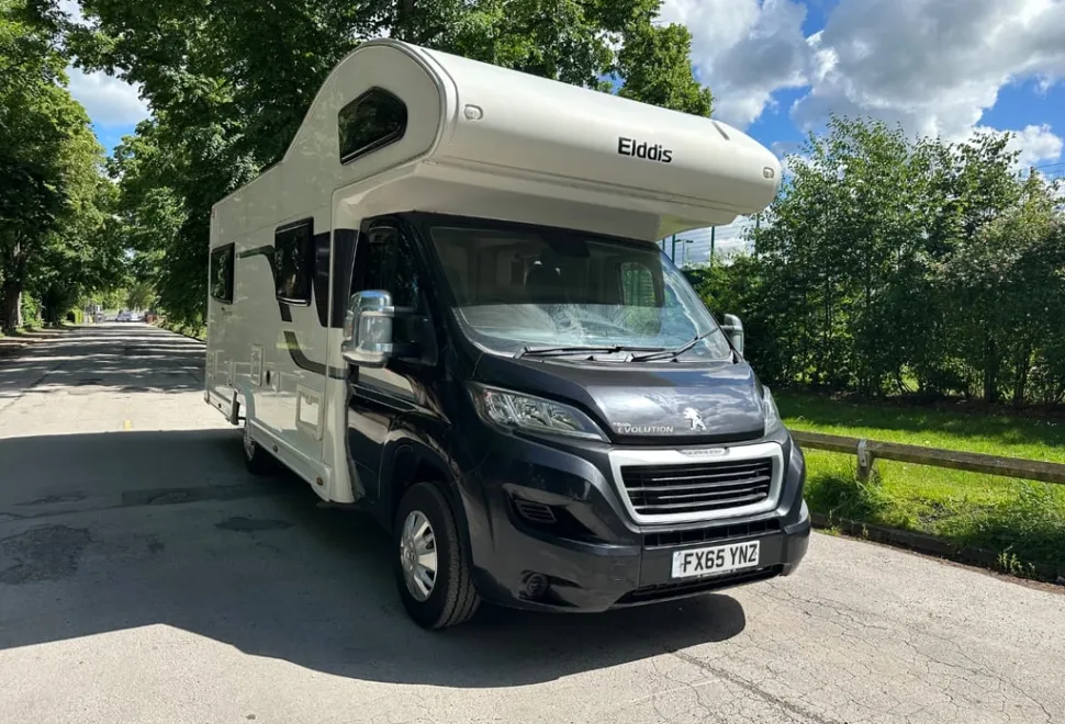 Elddis Autoquest Evolution 180 (Brownhills special with black cab) 2015