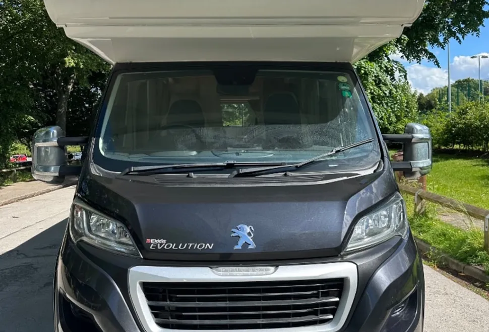 Elddis Autoquest Evolution 180 (Brownhills special with black cab) 2015