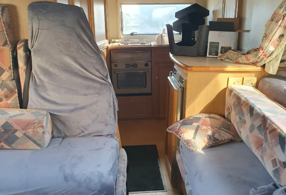 Compass Caravelle 2001