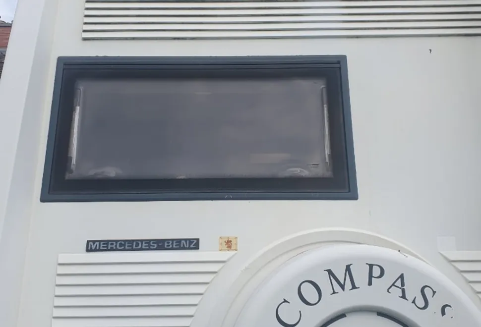 Compass Caravelle 2001