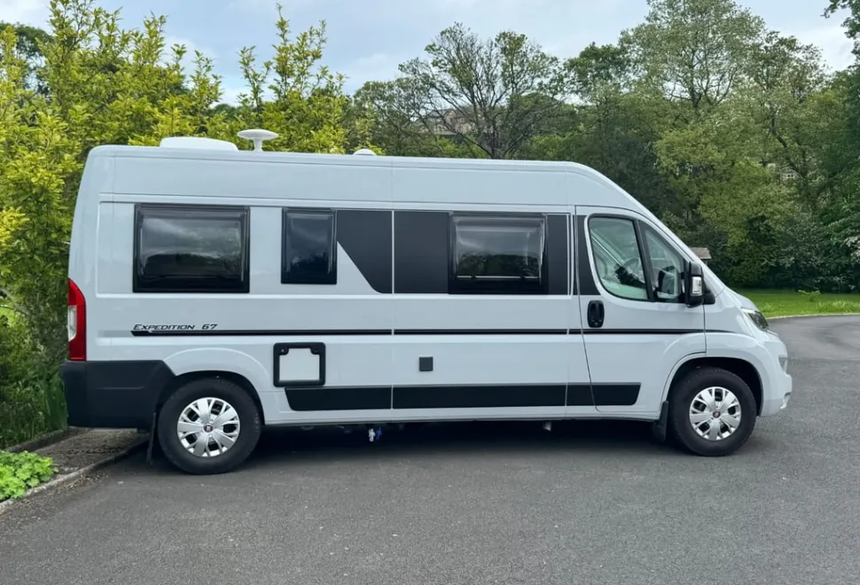 Autotrail Expedition 67 2024