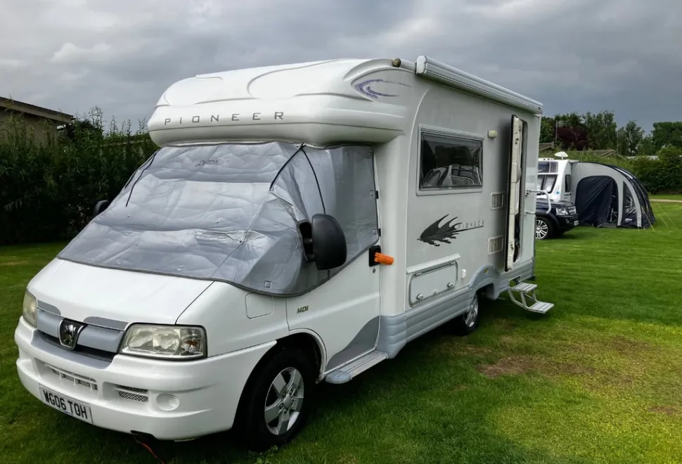 Autocruise Pioneer 2006