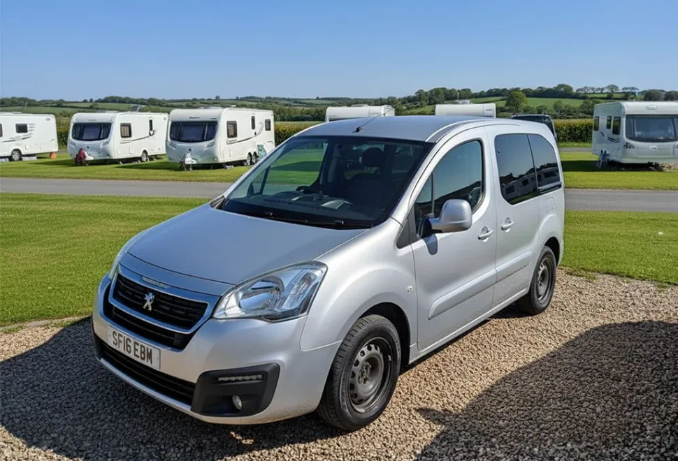 Peugeot Partner Teepee 2016
