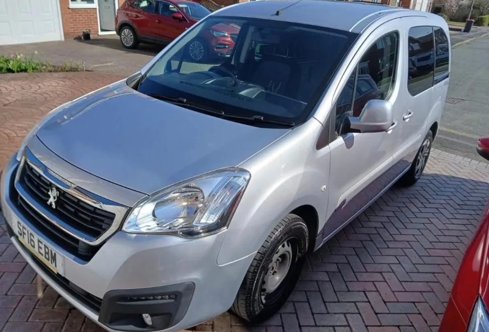 Peugeot Partner Teepee 2016