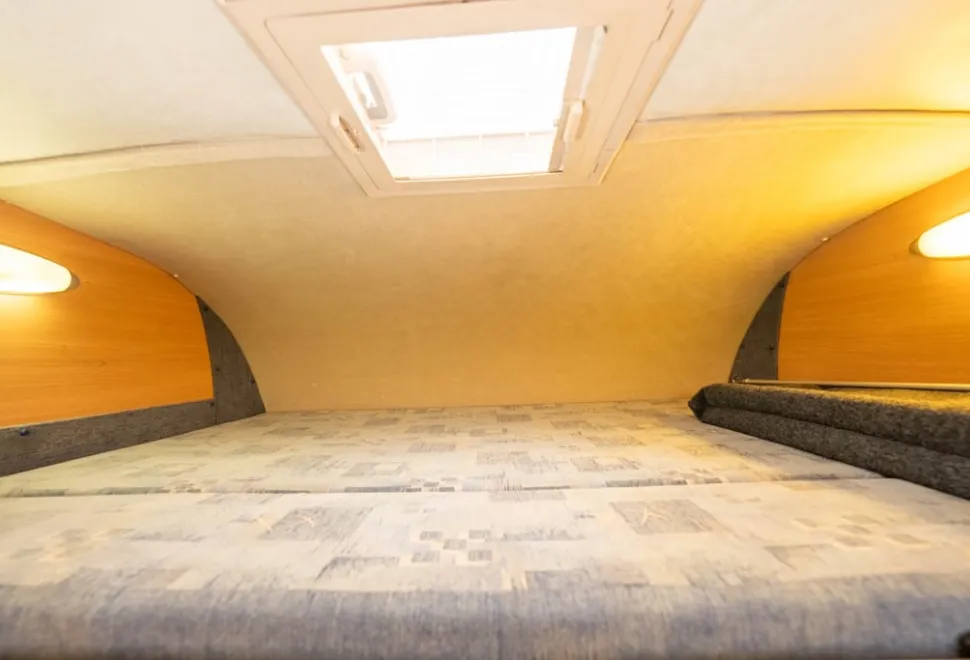 Auto-Sleeper Neuvo ES 2005