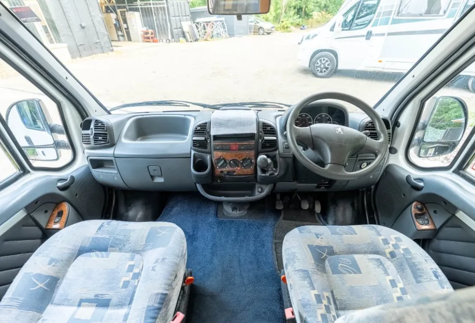 Auto-Sleeper Neuvo ES 2005