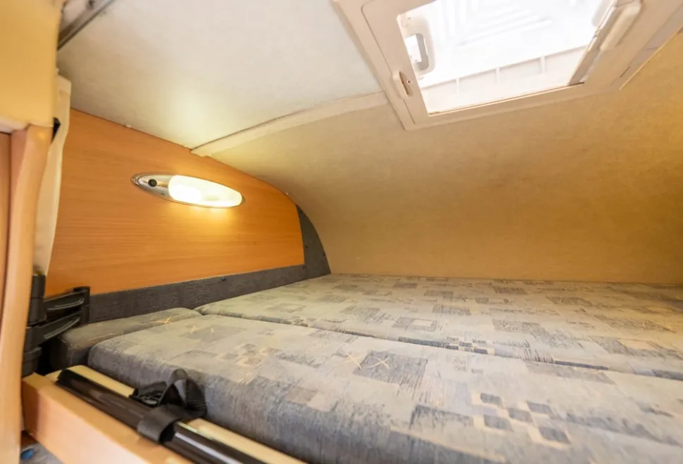 Auto-Sleeper Neuvo ES 2005