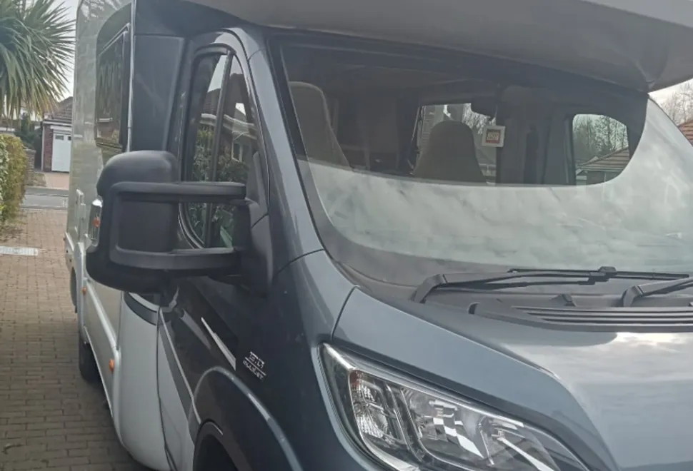 Auto-Trail Tracker 2015