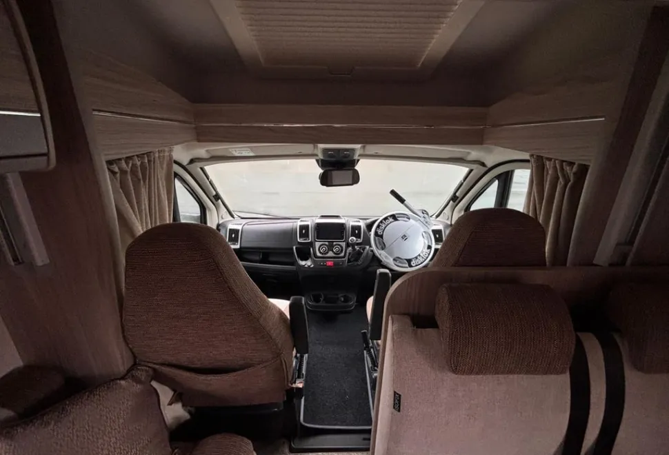 Elddis Autoquest 196 2024
