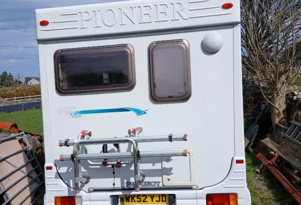 Autocruise Pioneer Jolliet 2002
