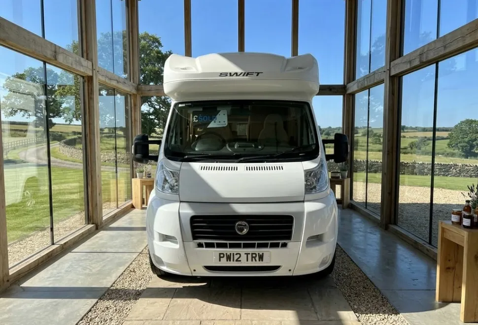 Swift Burstner 736 G Harmony Line 2012
