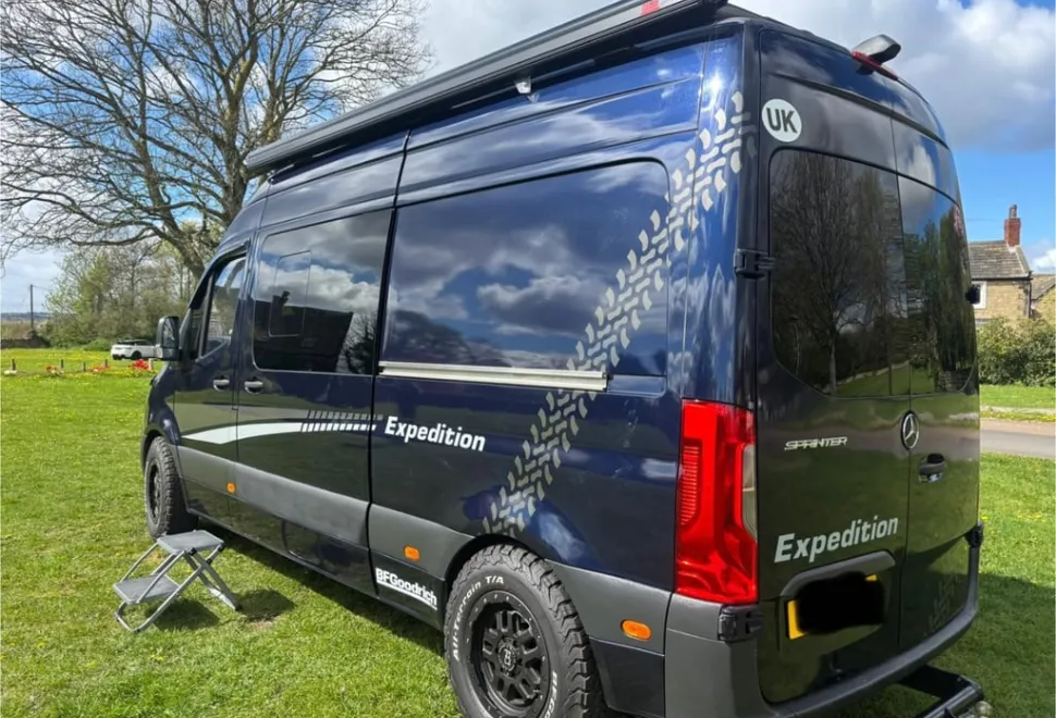 Mercedes Expedition 2020