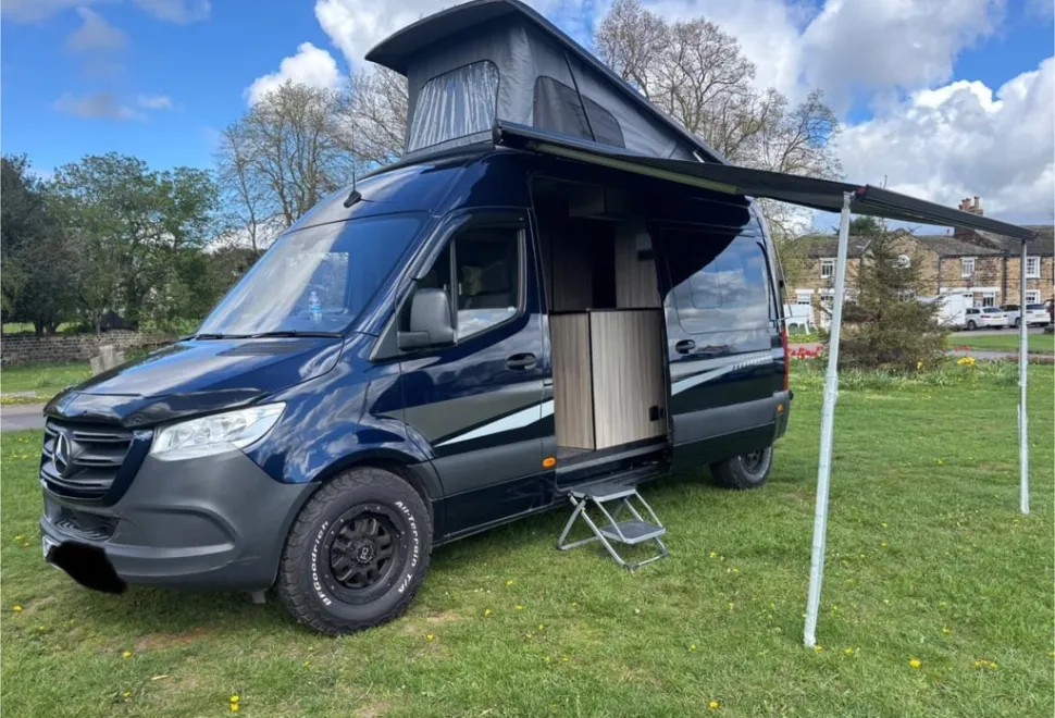 Mercedes Expedition 2020