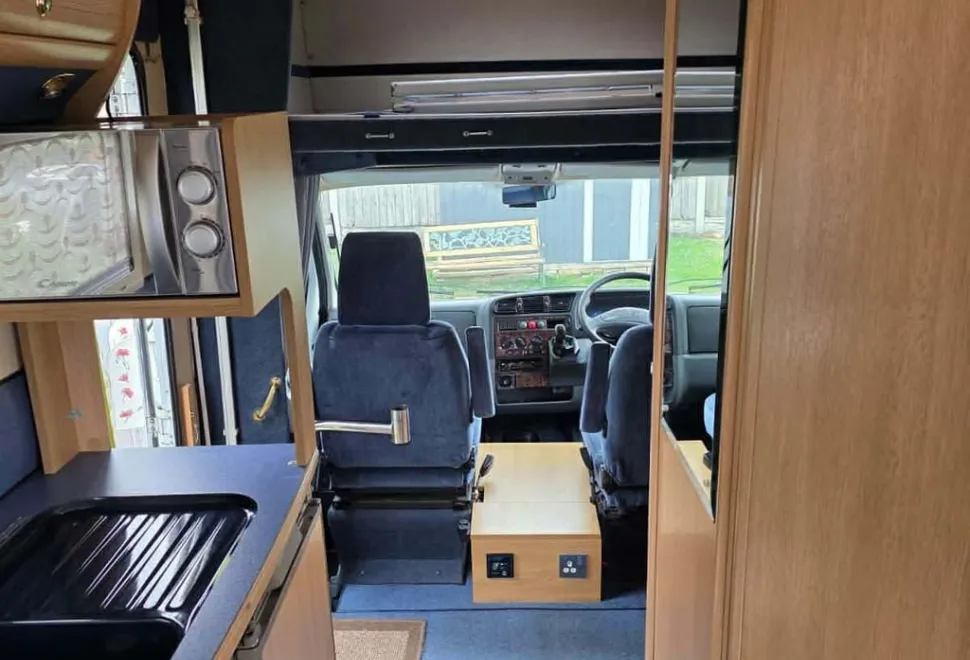 Auto-Sleeper Boxer 2001